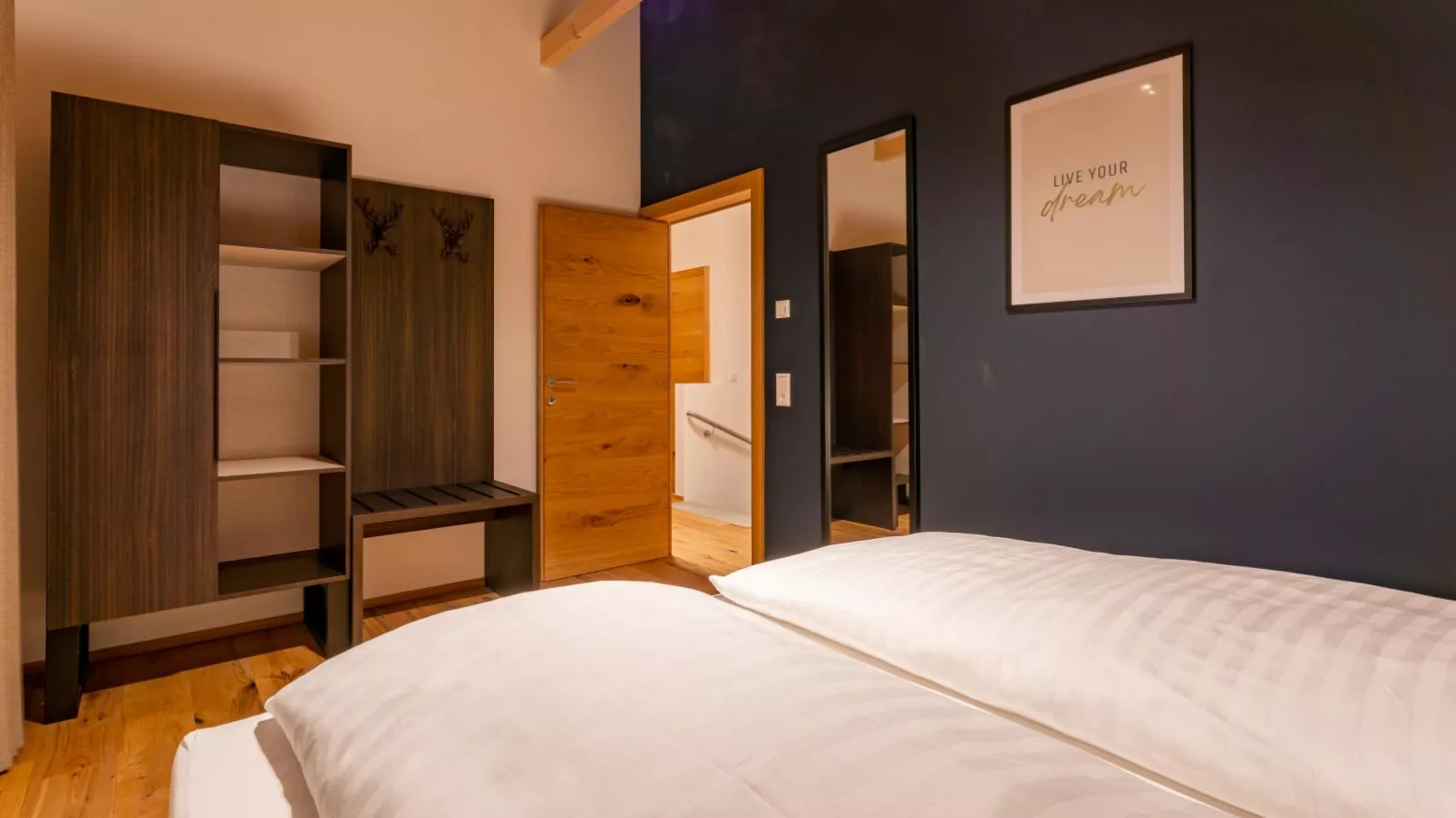 Mountain Chalet Aquarius 5B-Bedroom