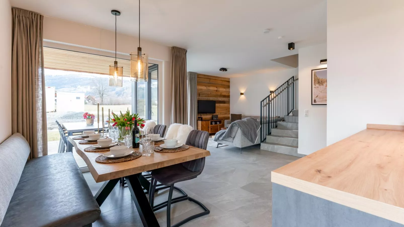 Mountain Chalet Esttes-Dining room