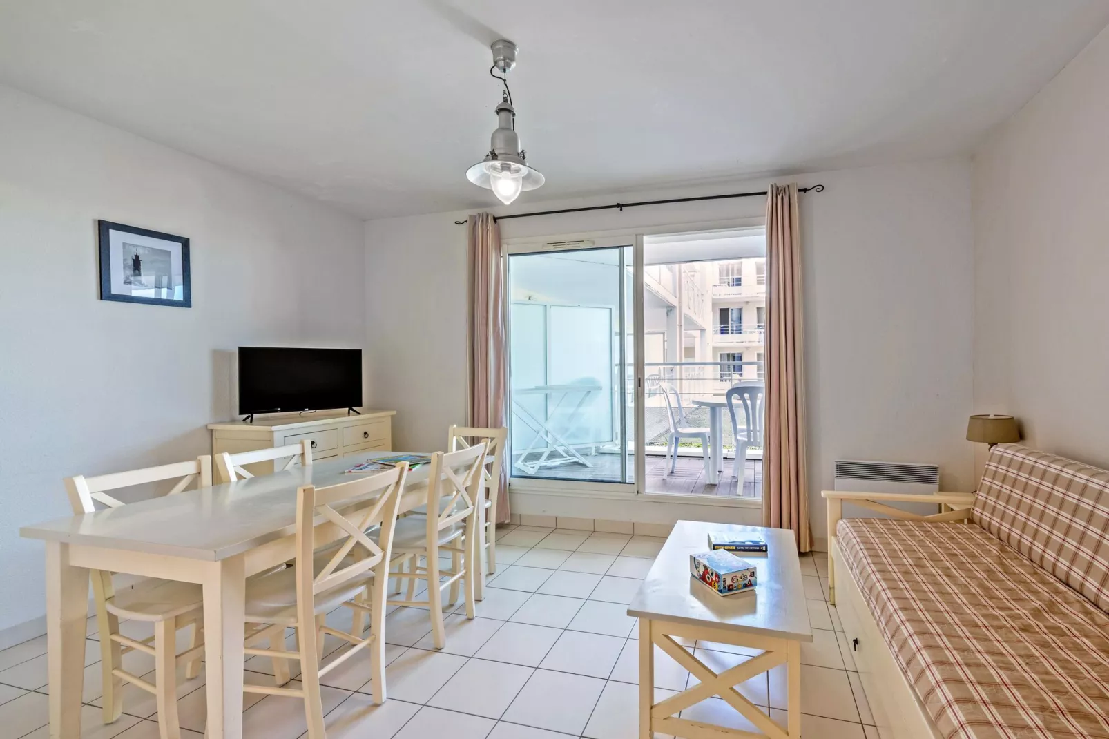 Le Domaine de Bertheaume-Living room