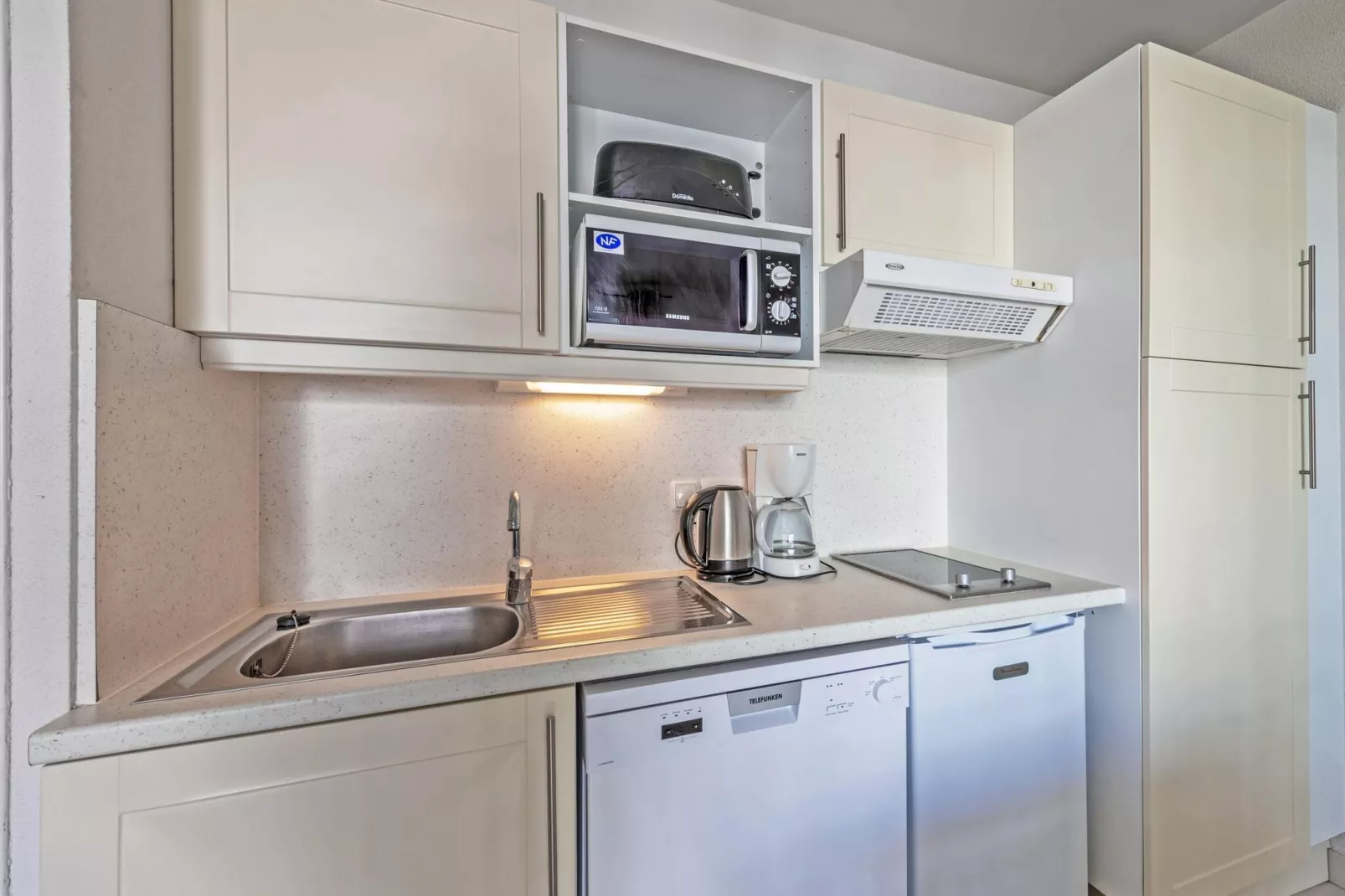 Le Domaine de Bertheaume-Kitchen