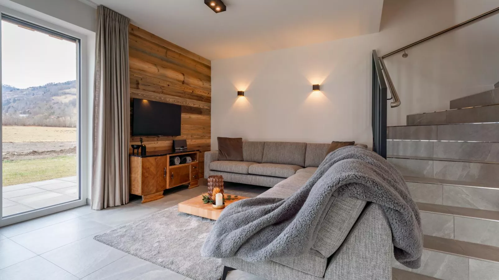 Mountain Chalet Esttes-Living room