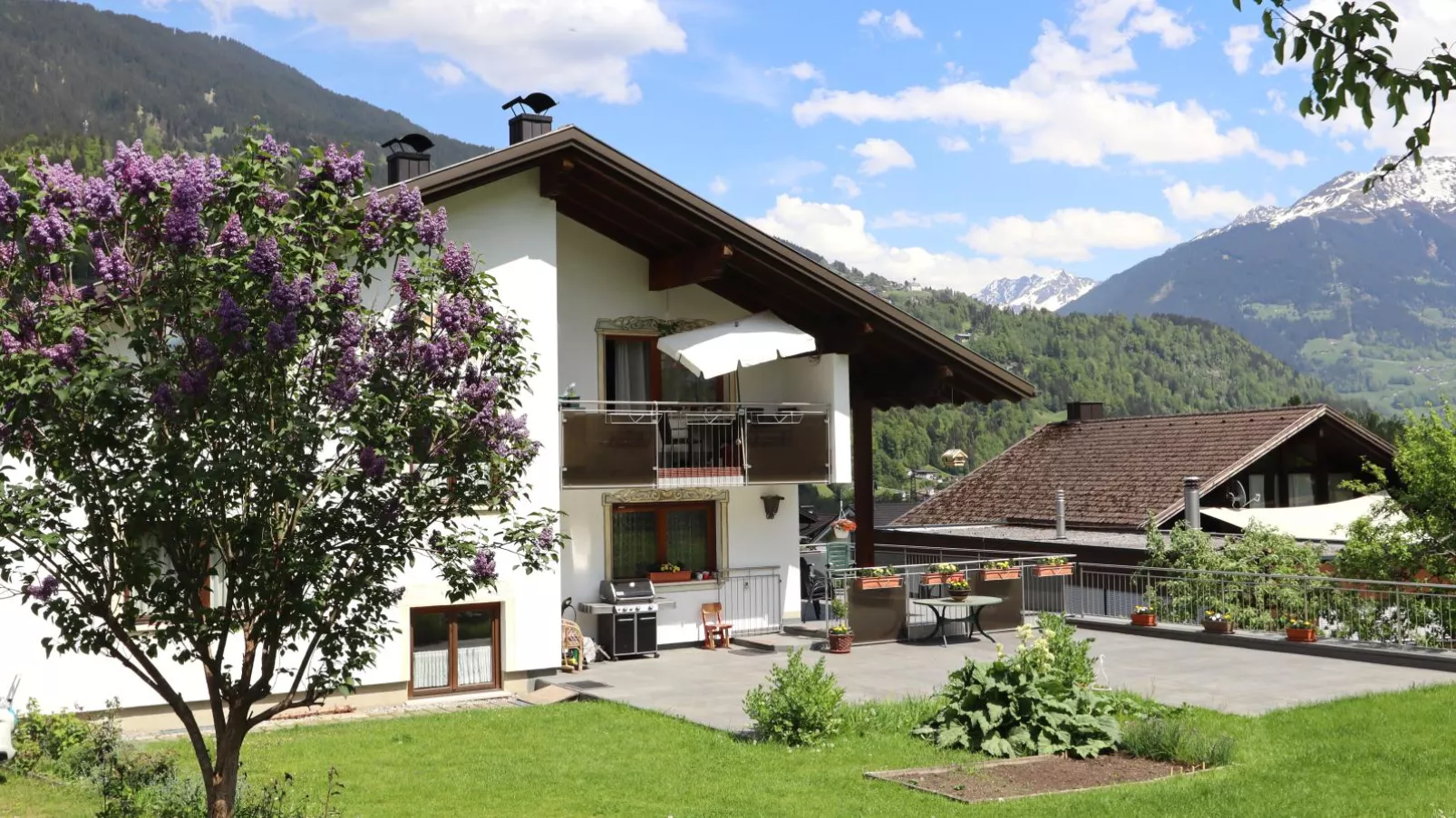 Apartment Heidi-Exterior summer