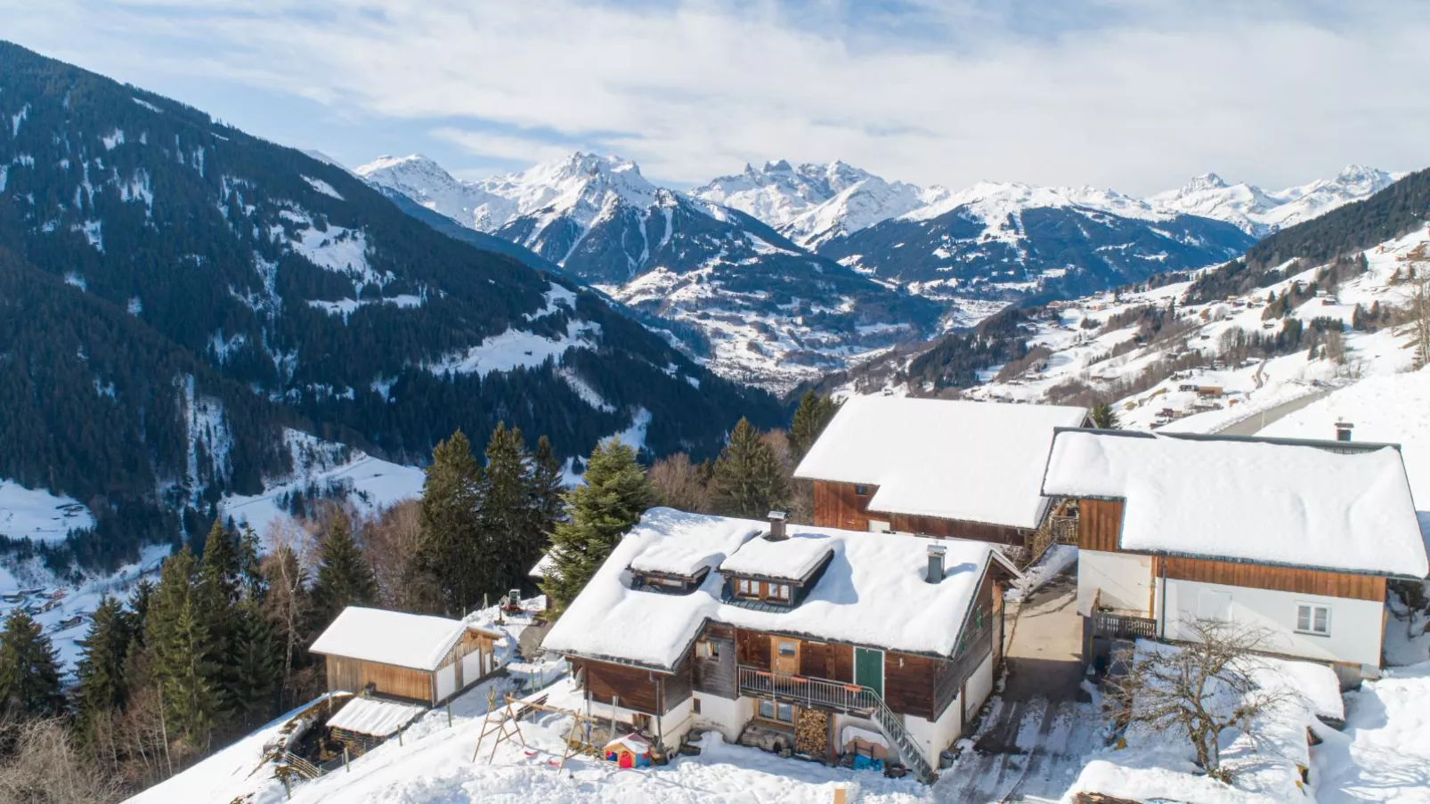 Vonderleu-Exterior winter