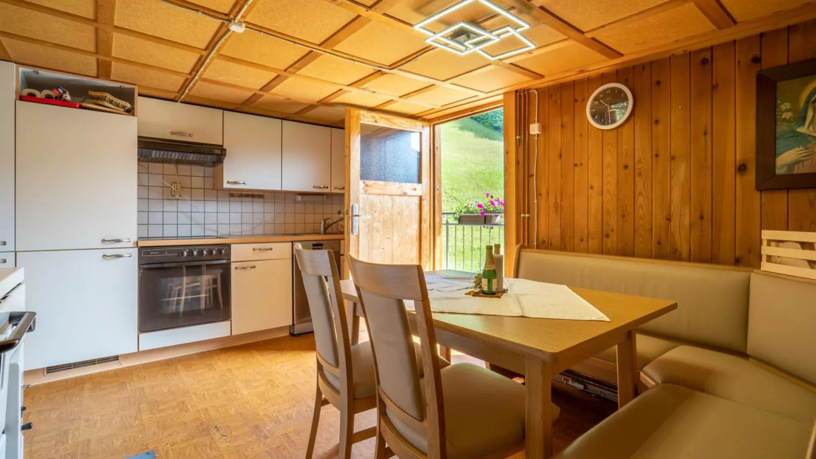 Vonderleu-Kitchen