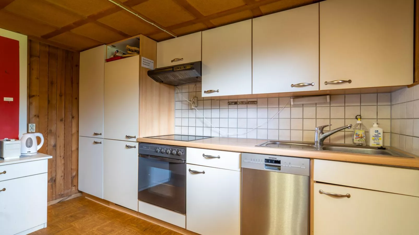 Vonderleu-Kitchen