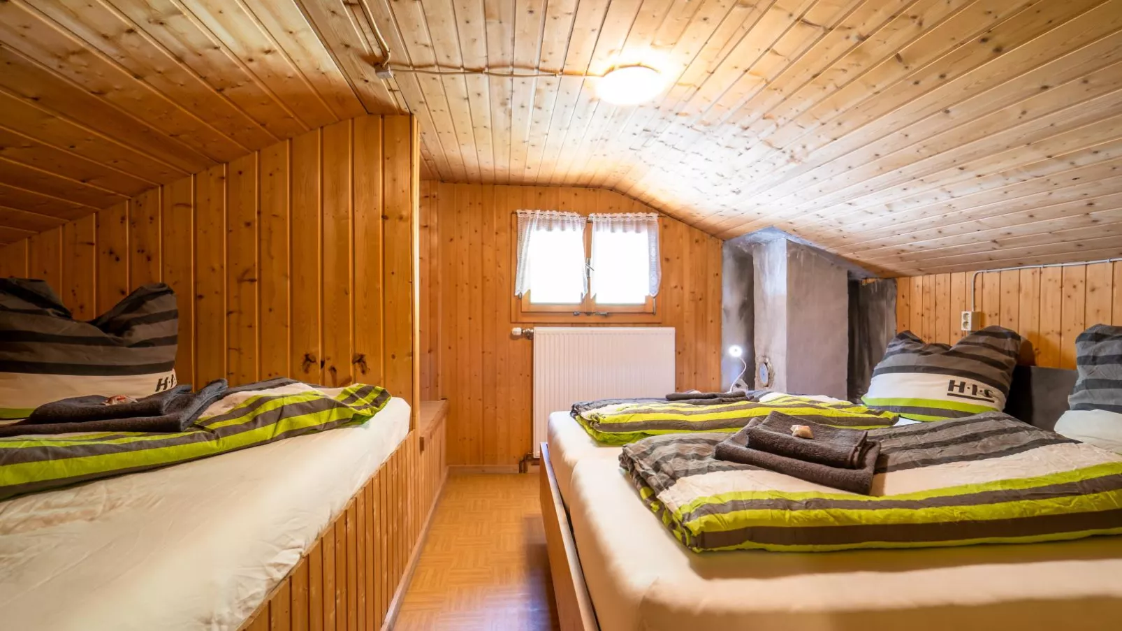 Vonderleu-Bedroom