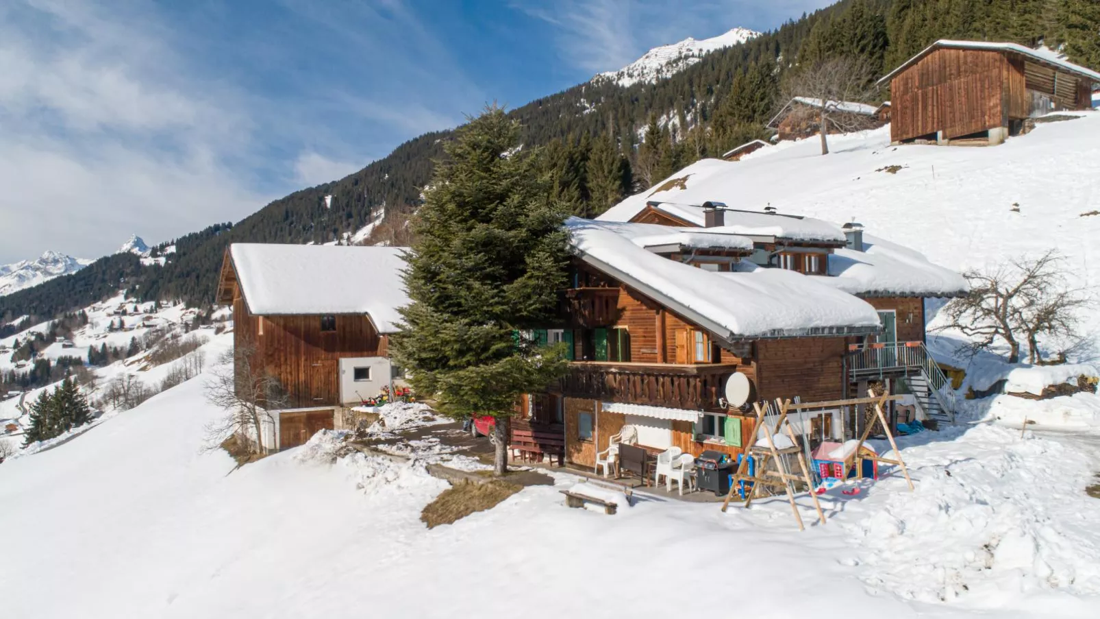 Vonderleu-Exterior winter