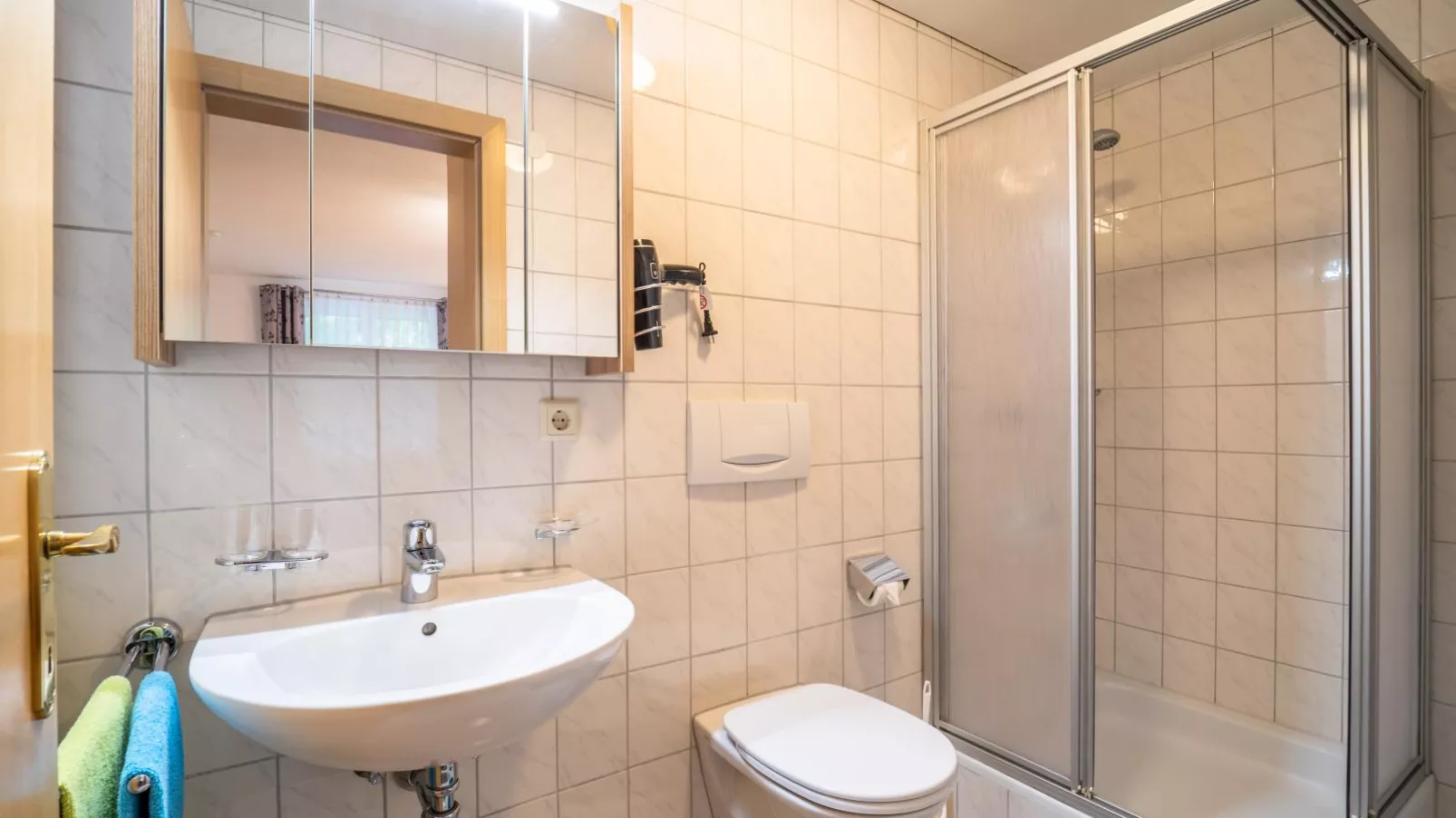 Haus Felder-Bathroom