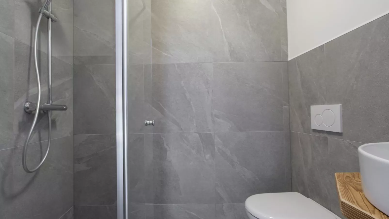 Aquarius Haus 7 TOP 16-Bathroom