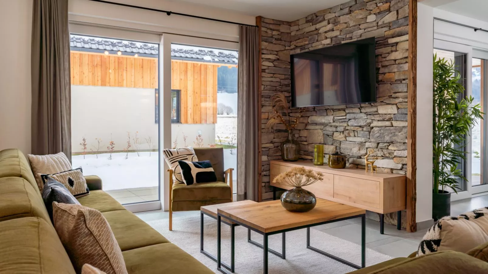 Mountain Chalet An der Mur-Living room
