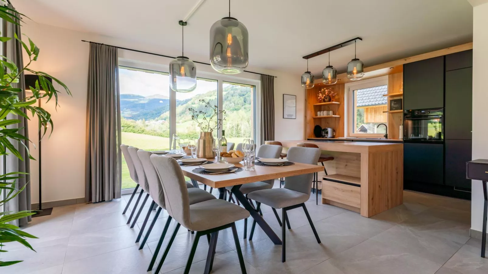 Mountain Chalet An der Mur-Dining room