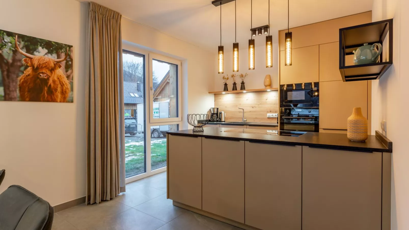 Mountain Chalet Chapeau-Kitchen