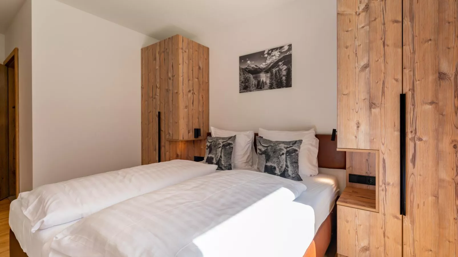 Mountain Vista-Bedroom