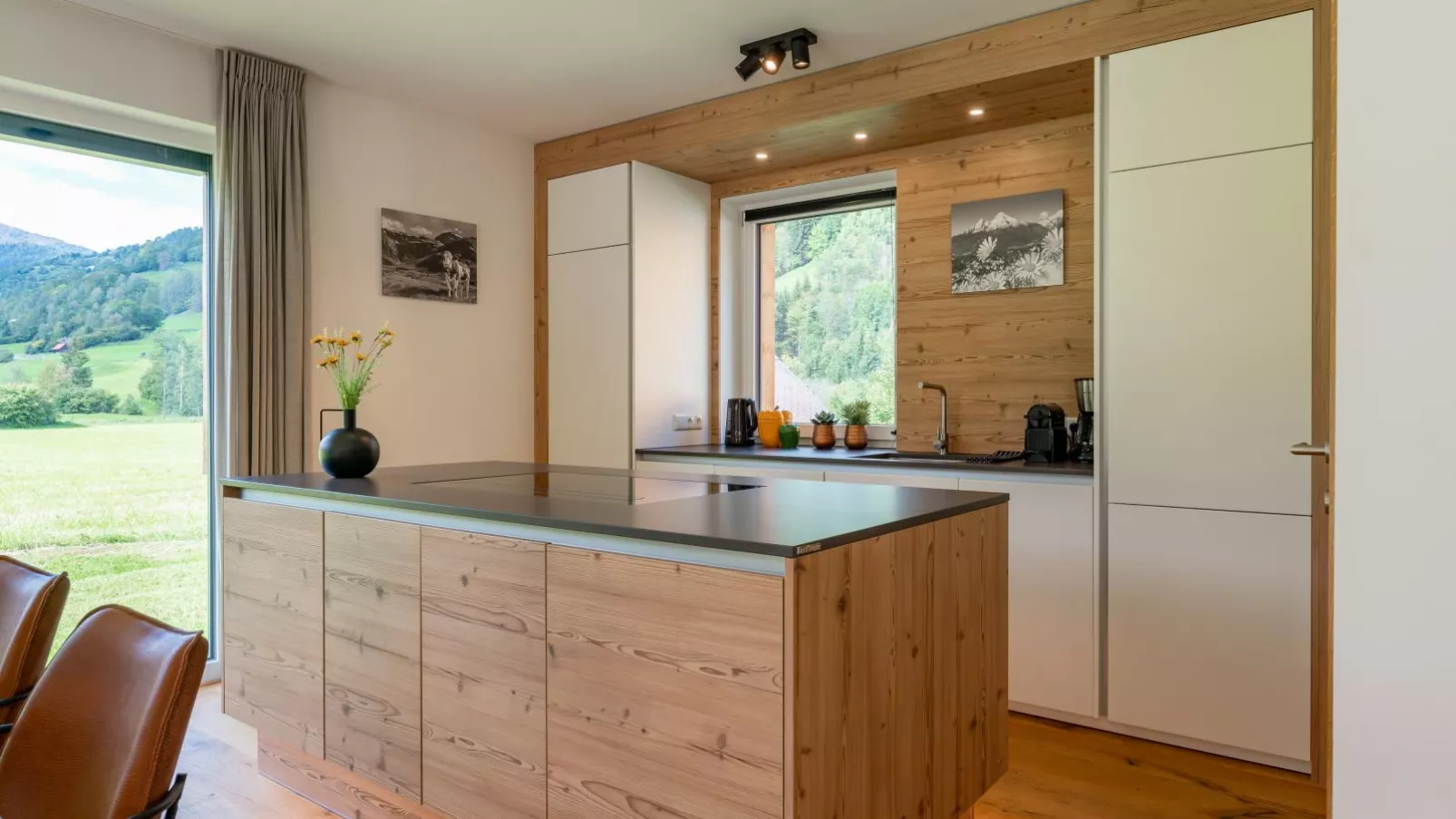 Mountain Vista-Kitchen
