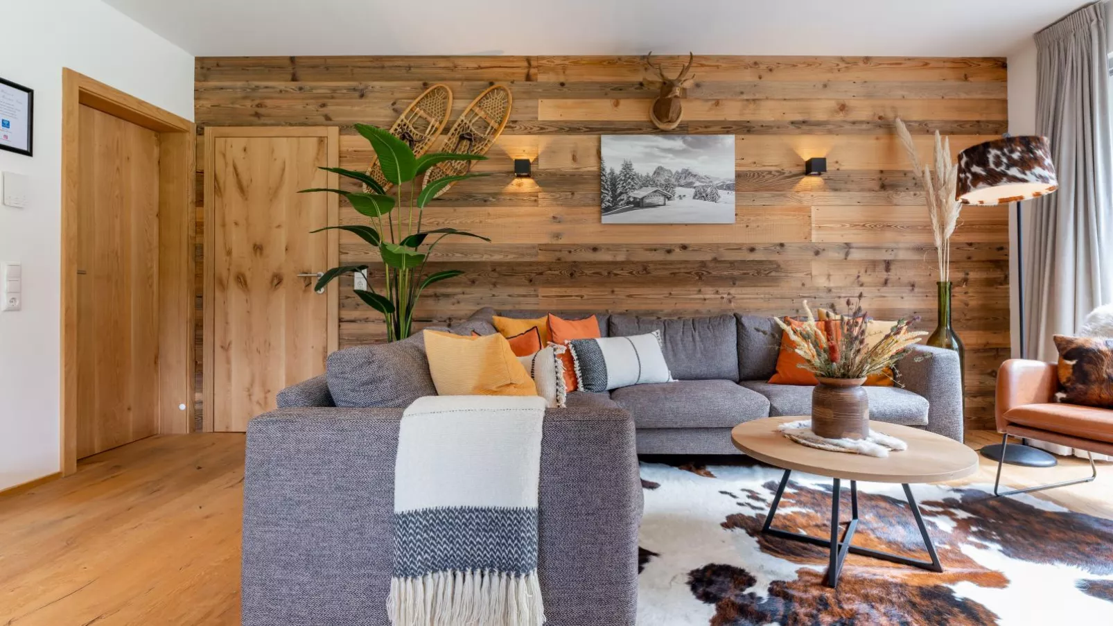 Mountain Vista-Living room