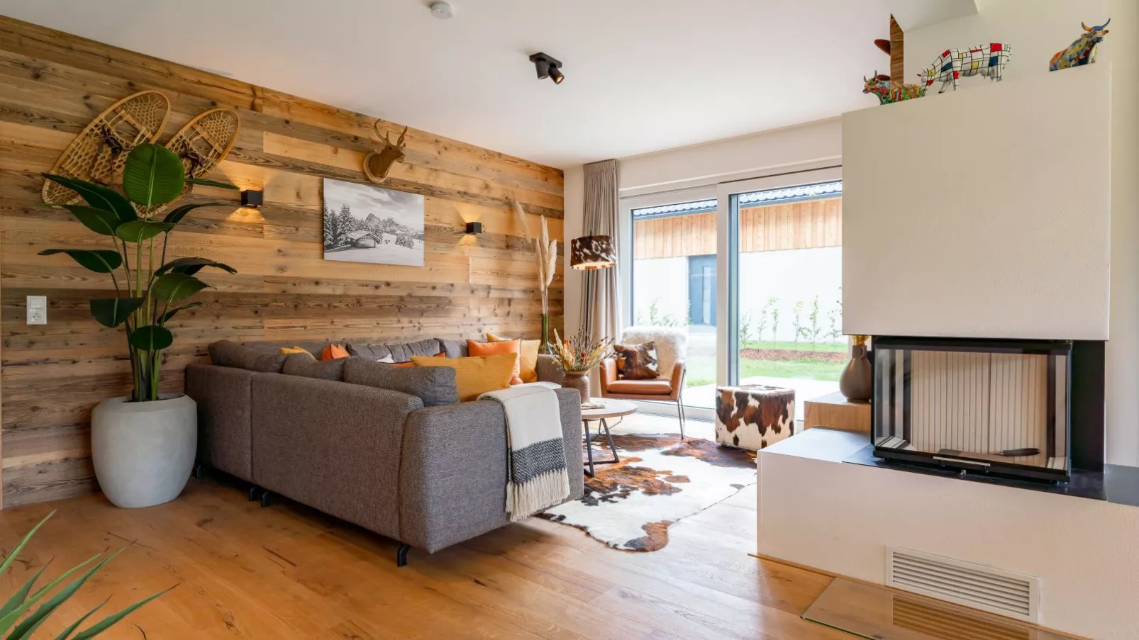 Mountain Vista-Living room