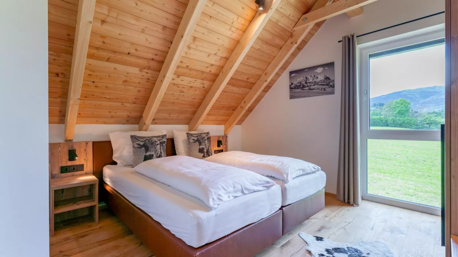 Mountain Vista-Bedroom