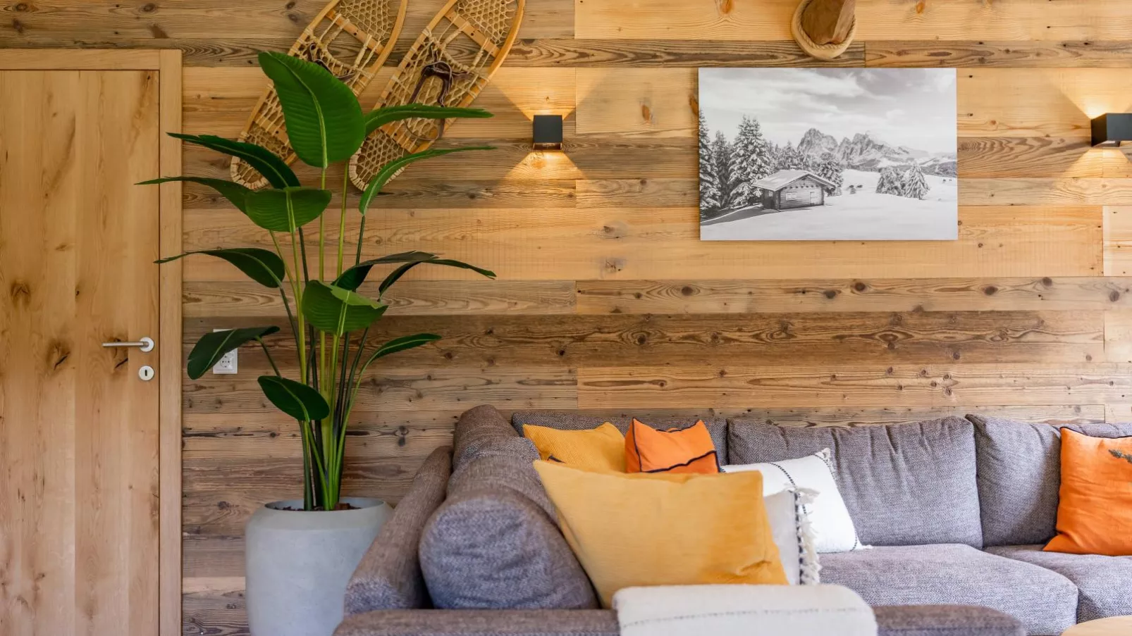 Mountain Vista-Living room