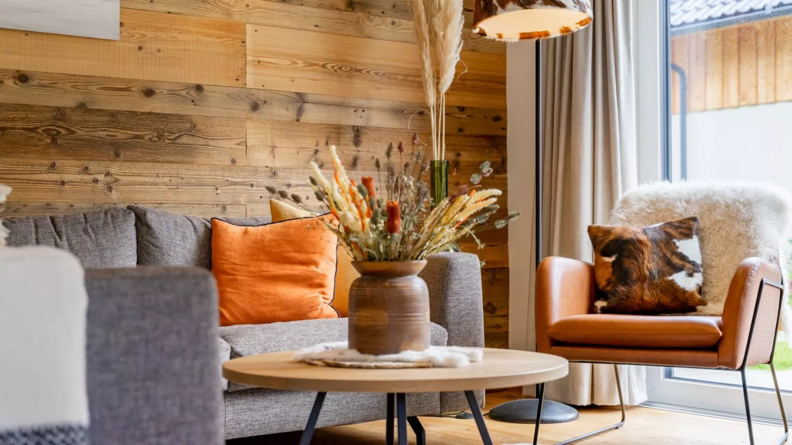 Mountain Vista-Living room