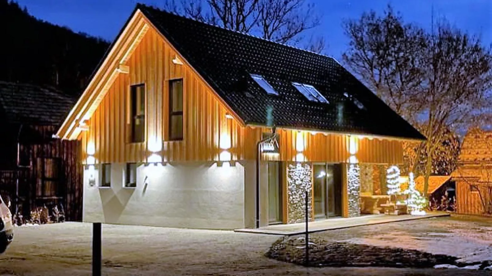 Mountain Chalet Luxx-Exterior winter