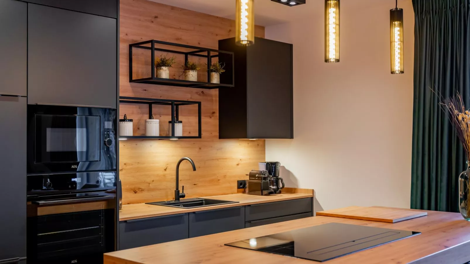 Mountain Chalet Luxx-Kitchen