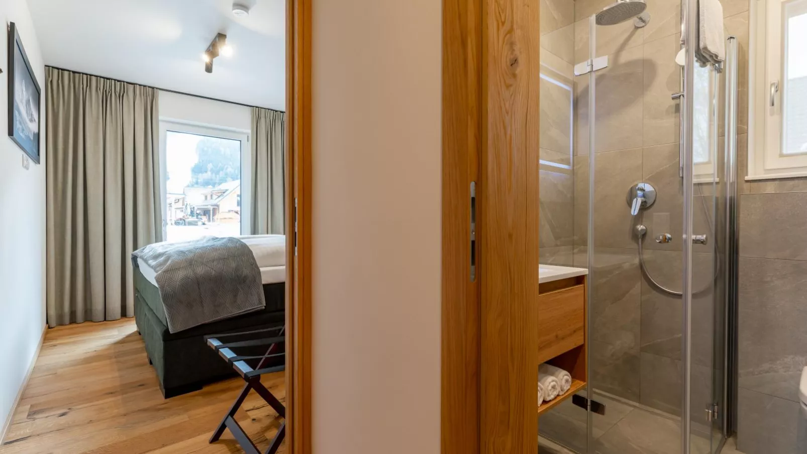 Mountain Chalet Luxx-Bedroom