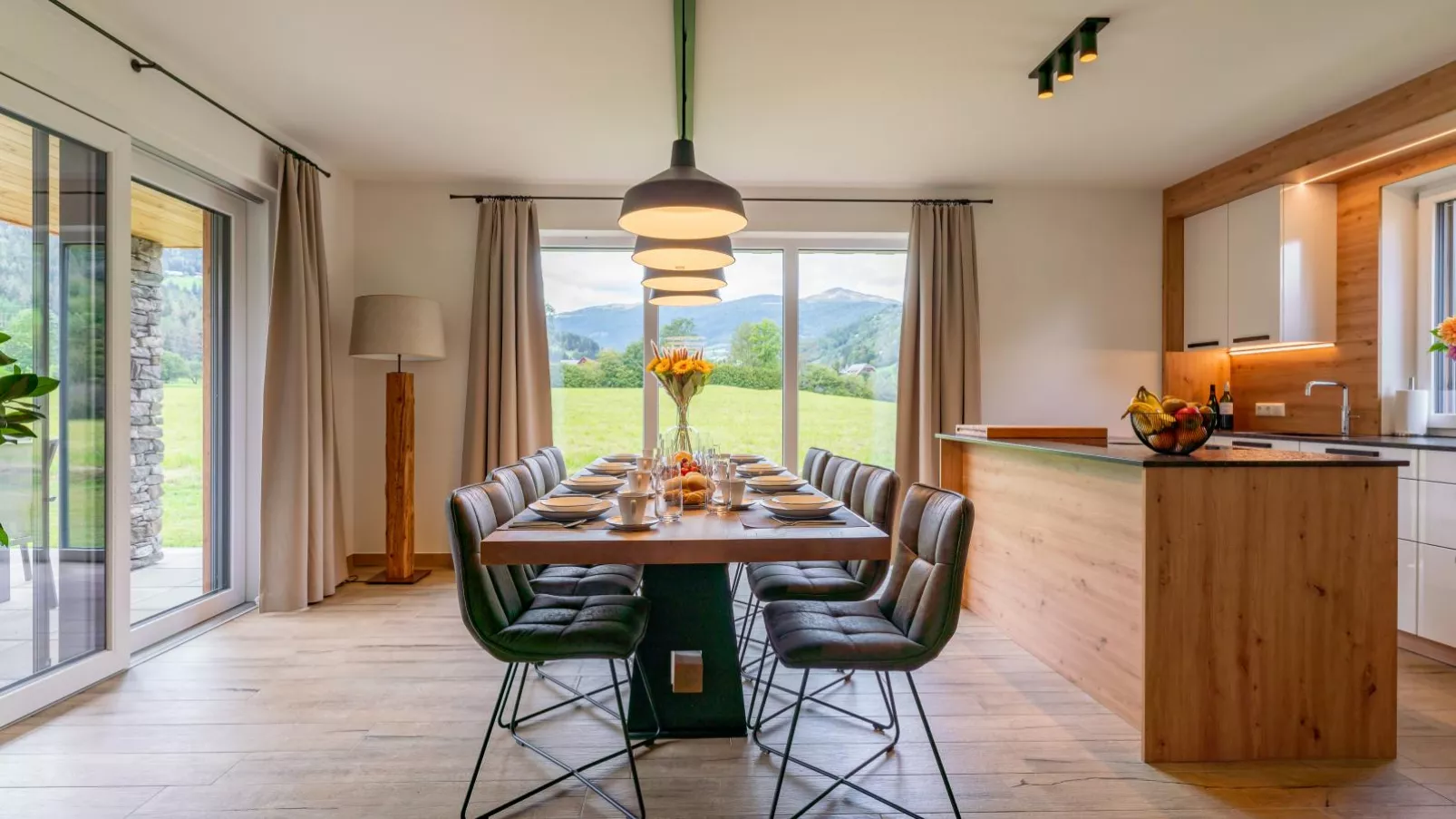 Mountain Chalet Bergfreund-Dining room