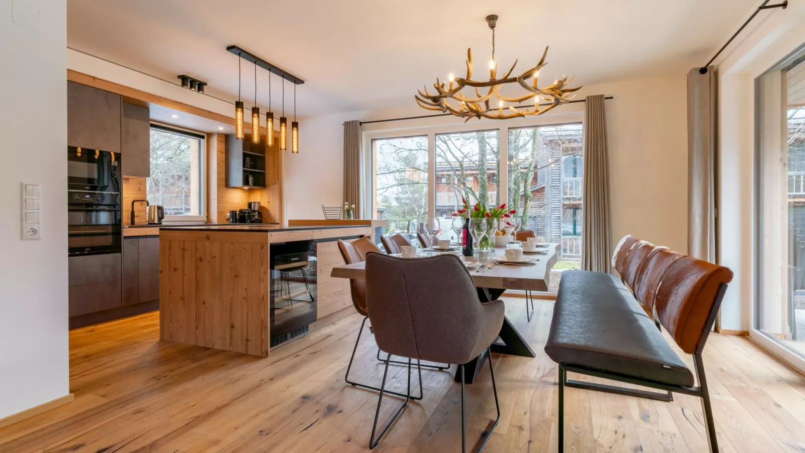 Mountain Chalet Dahoam-Dining room