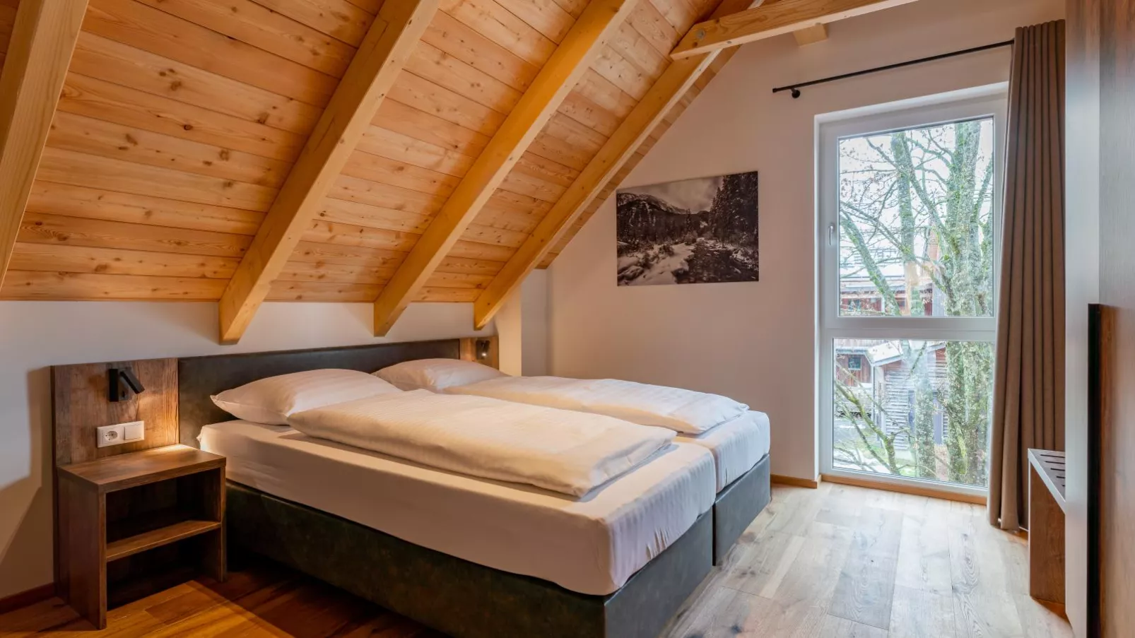 Mountain Chalet Dahoam-Bedroom