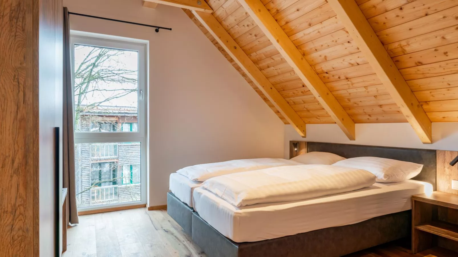 Mountain Chalet Dahoam-Bedroom