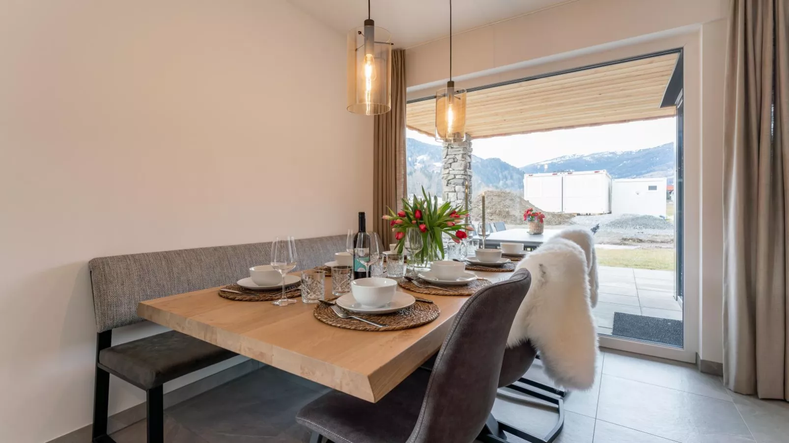 Mountain Chalet Esttes-Dining room