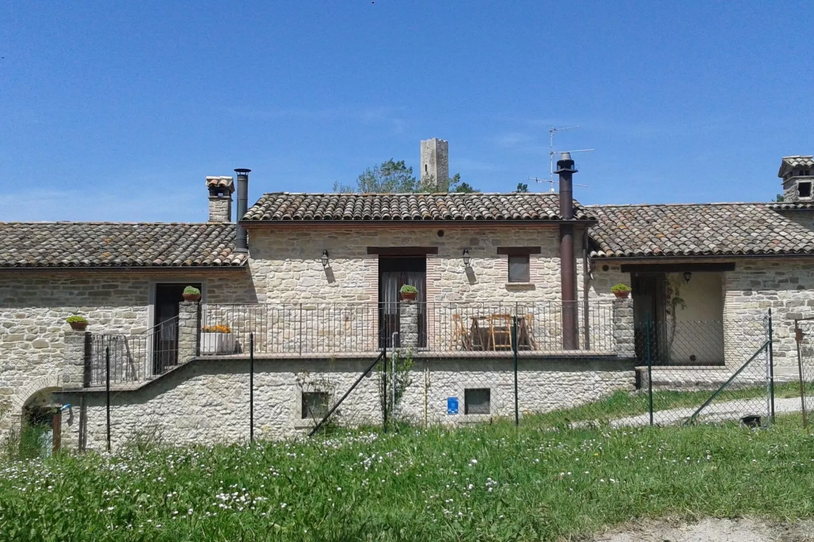 Agriturismo La Torre-Exterior summer
