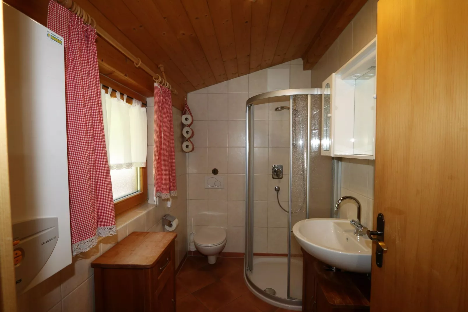 Thaler Hütte - Gipfelstürmer-Bathroom