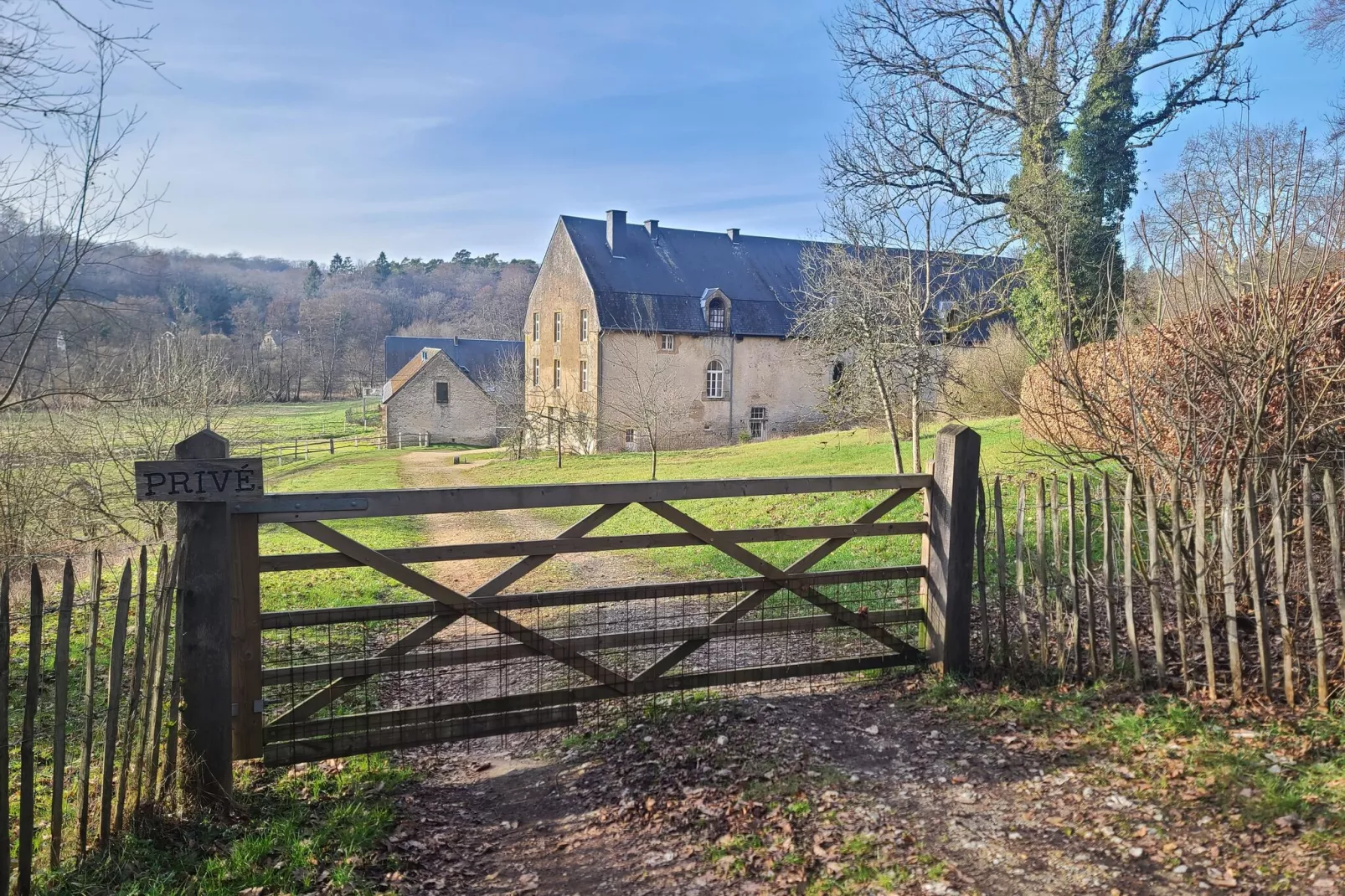 Forges d'Orval-Exterior winter