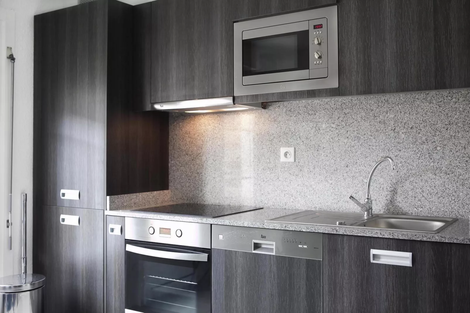 Holiday complex Golfe du Morbihan Larmor-Baden // Apt 3 pcs 5 pers et 1 bébé 2 salles d'eau-Kitchen