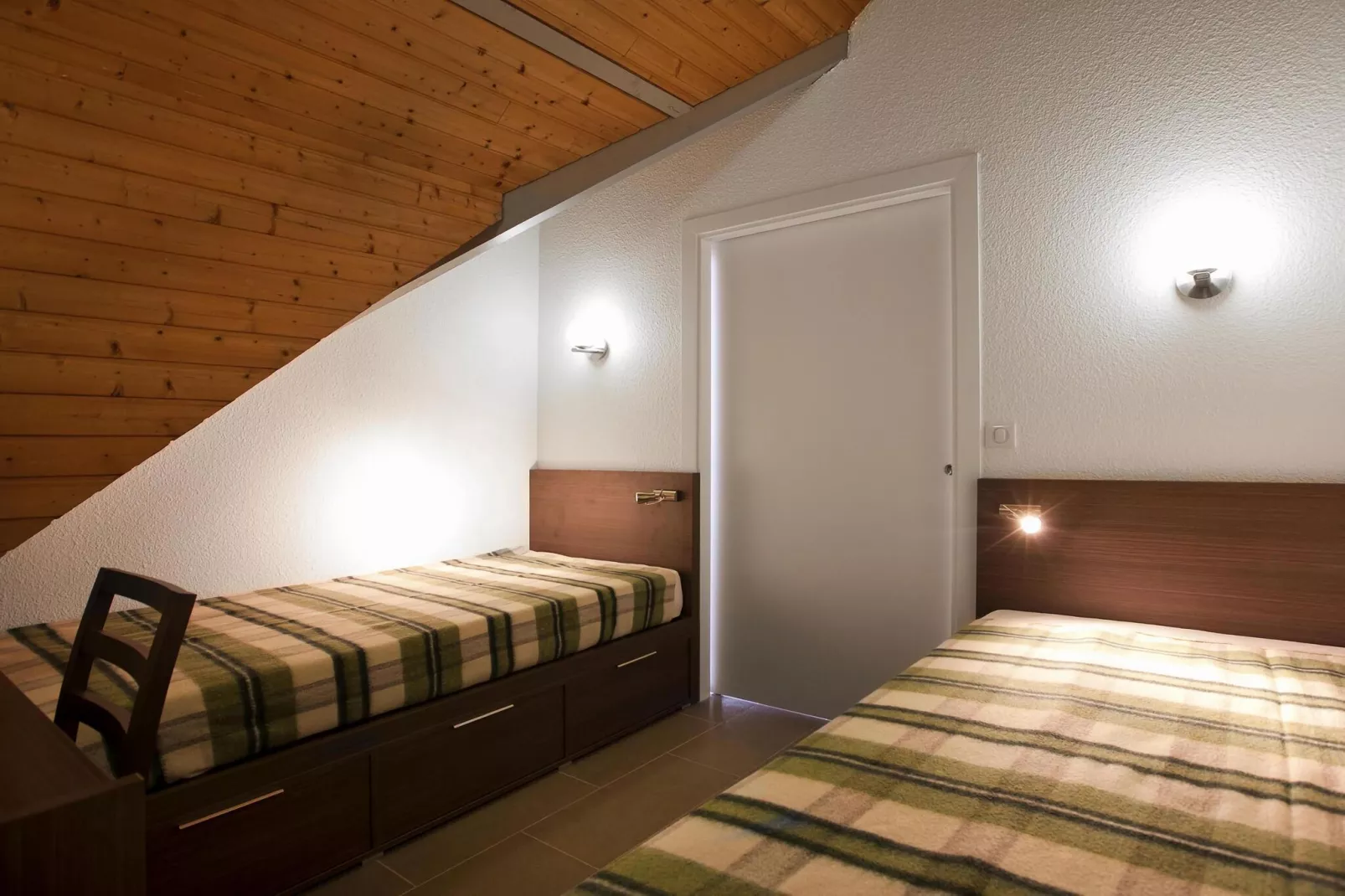 Holiday complex Golfe du Morbihan Larmor-Baden // Apt 3 pcs 5 pers et 1 bébé 2 salles d'eau-Bedroom