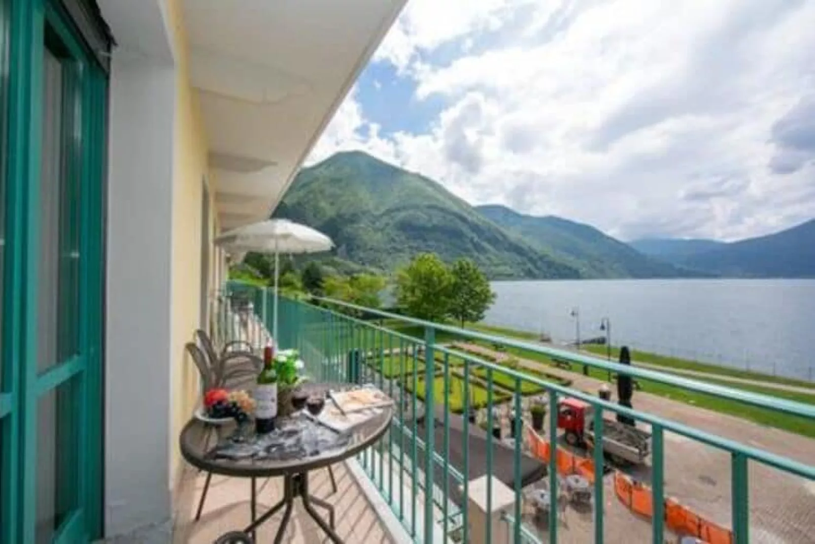 Residence Porto Letizia Porlezza - Palace 1-room 4 pax Lake View Deluxe P1LD4 8206-Terrace balcony