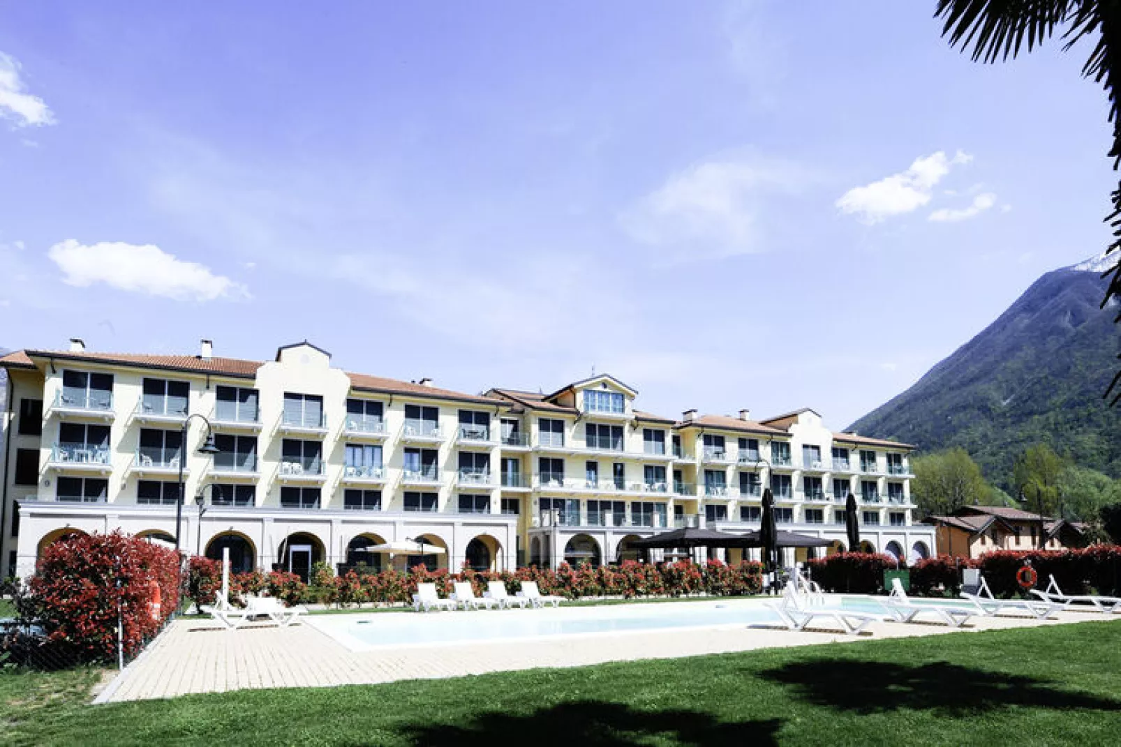 Residence Porto Letizia Porlezza - PSMP2 Palace-Studio 2 pax Mountain View Plus - 8200-Water view