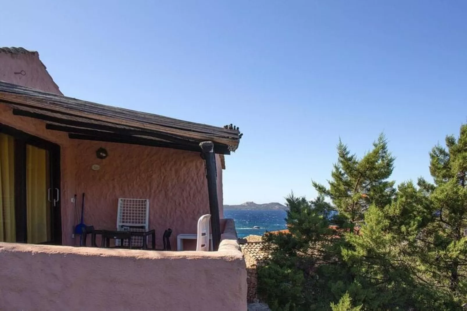Holiday residence I Cormorani, Baja Sardinia-50 qm-Balcon-terrasse