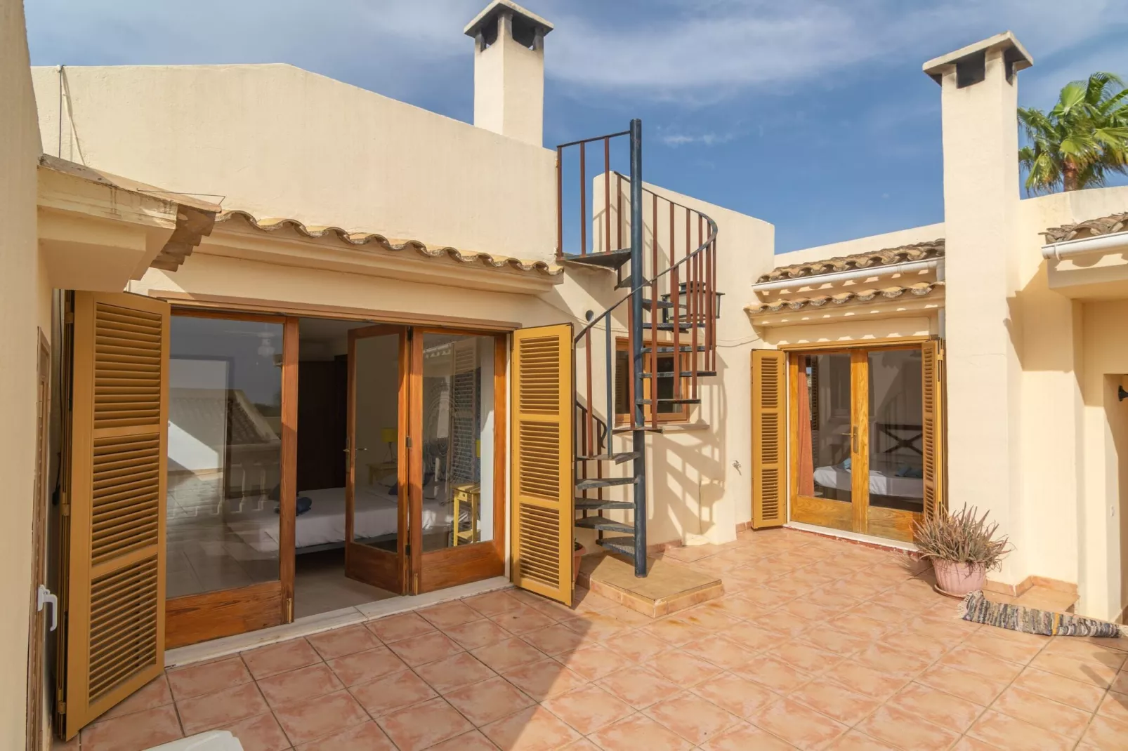 Can Tibela-Exterior summer