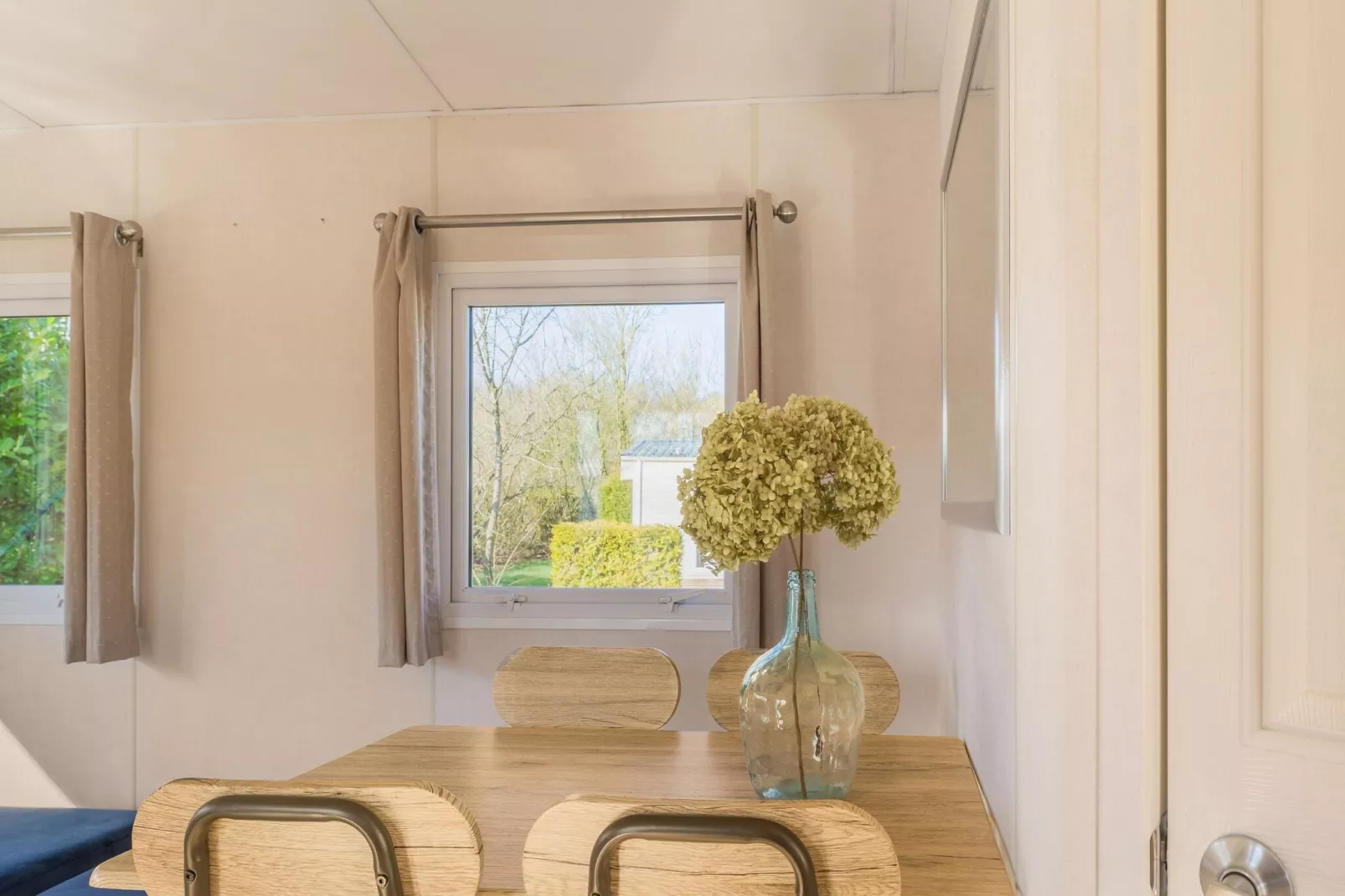 Chalet Alkenhaer nr 35-Dining room