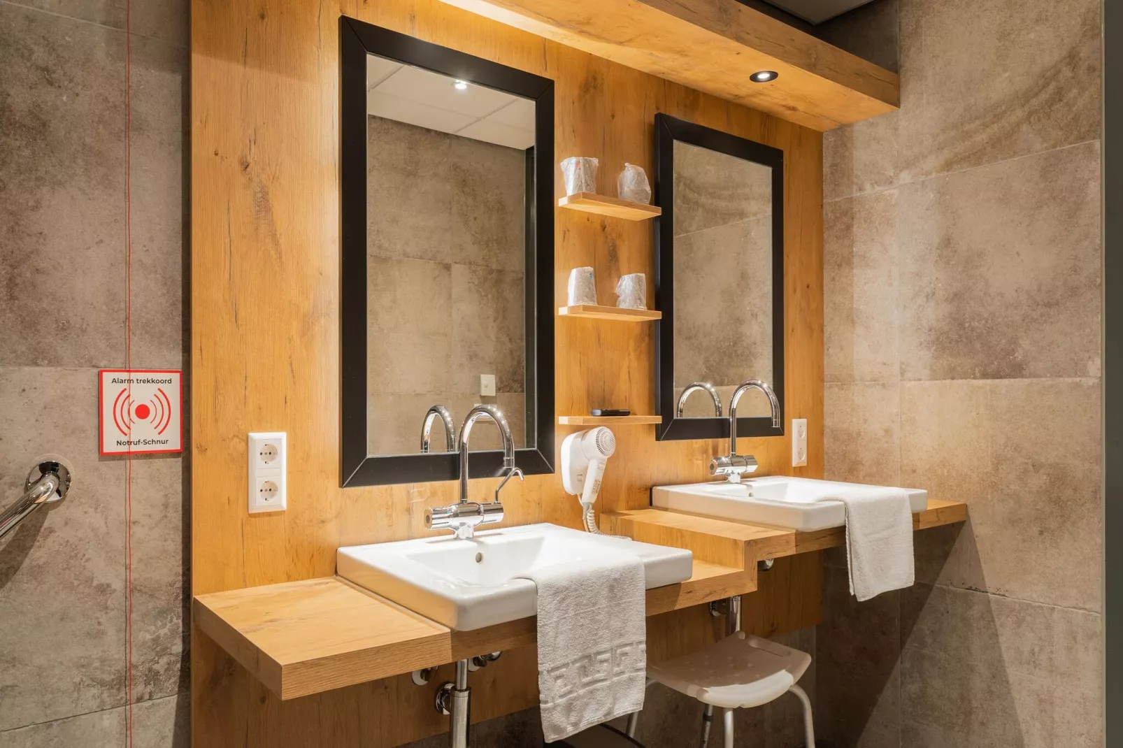 Apartments De Egmonden Egmond aan Zee-4 P-Badezimmer