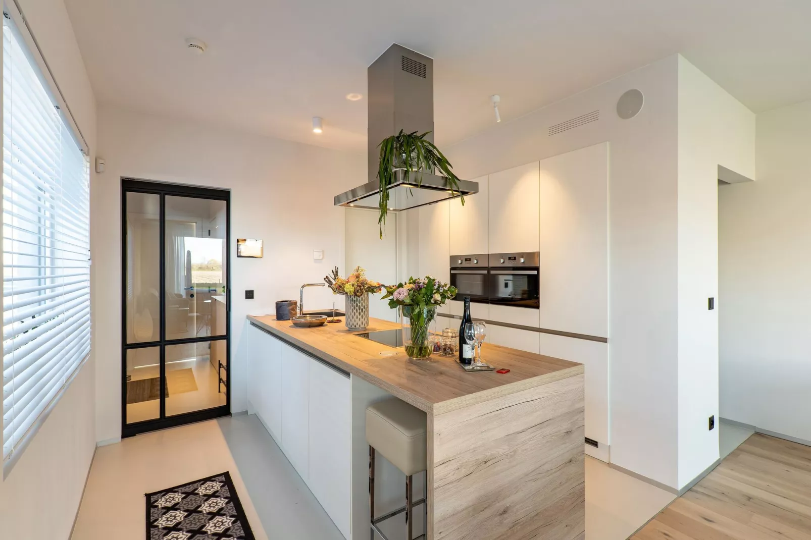 Charlie's house-Kitchen