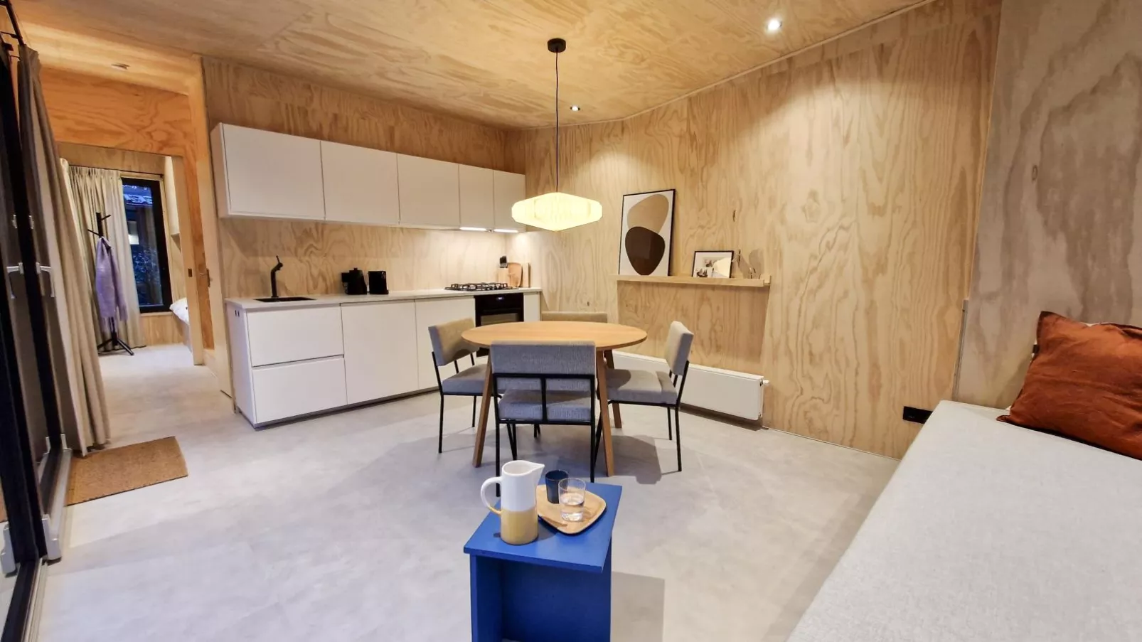 TED Tiny House-Living room