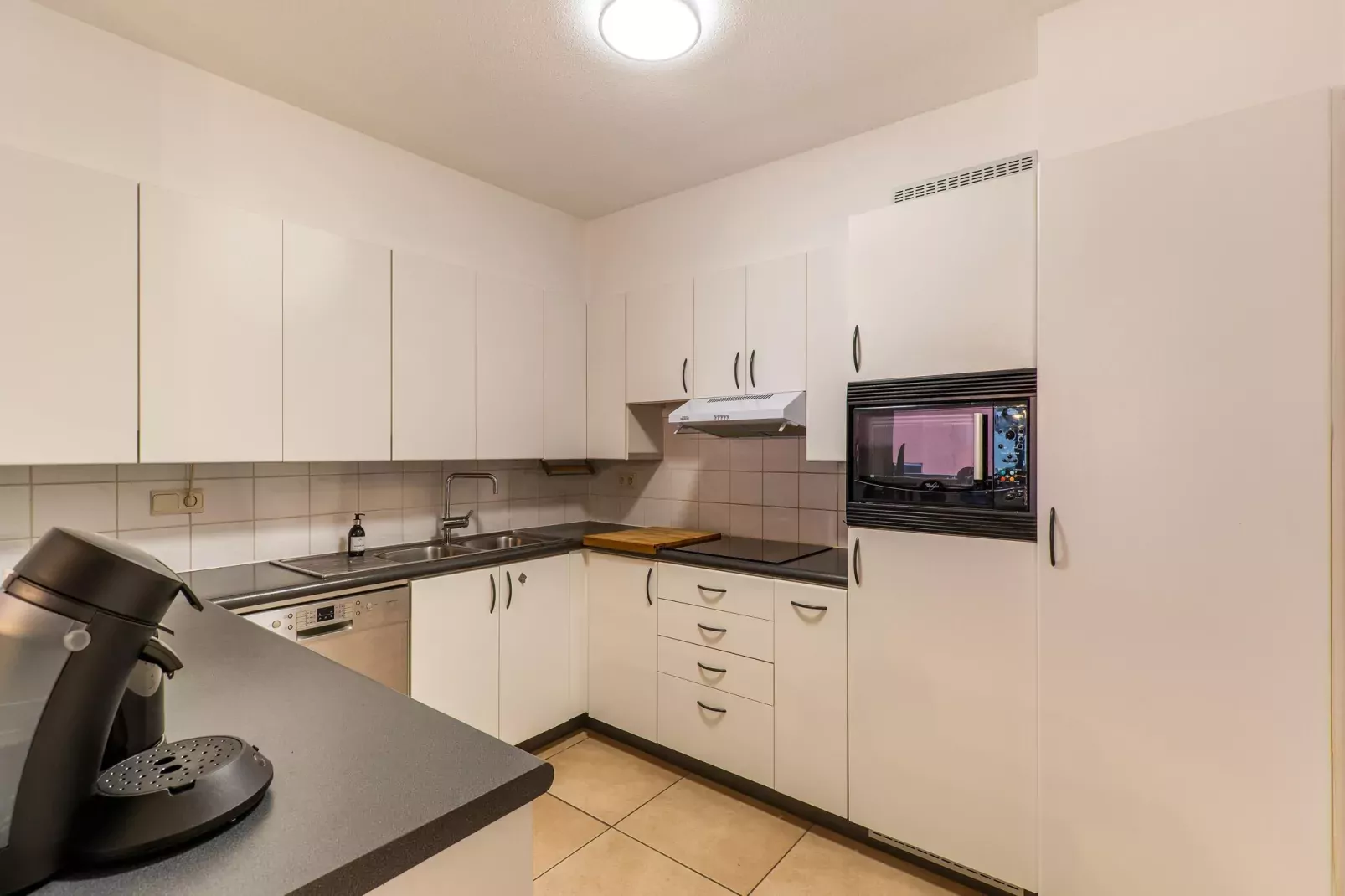 Central Place-Kitchen