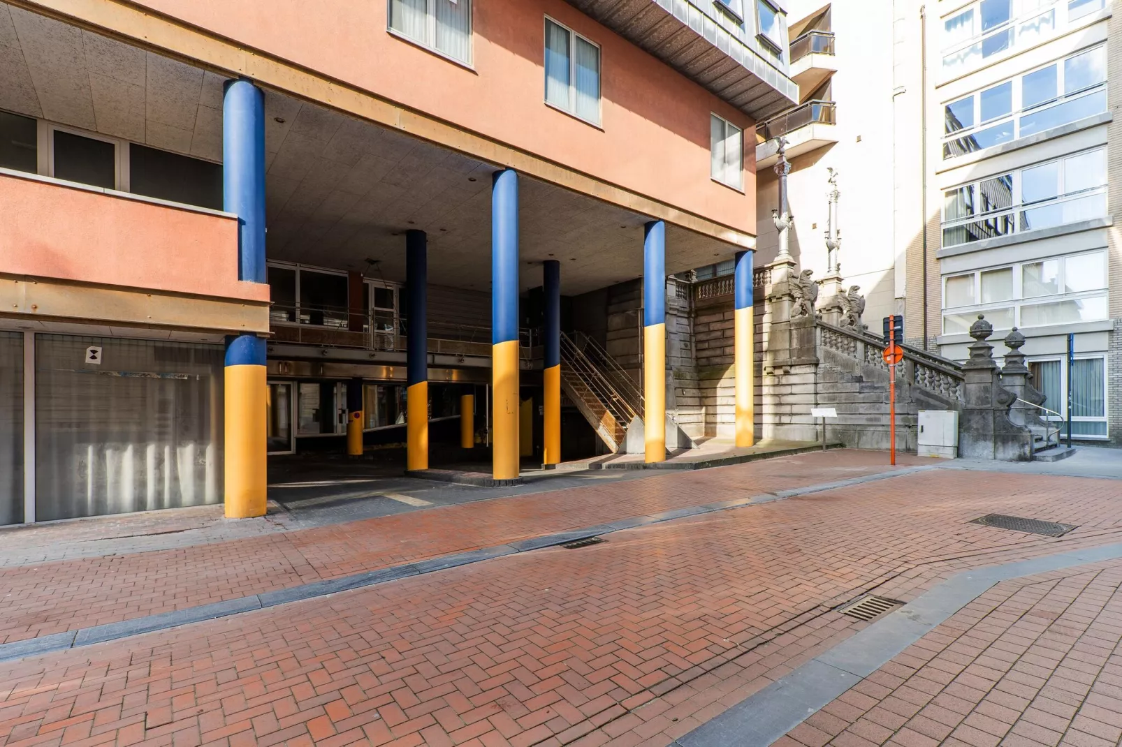 Central Place-Exterior summer