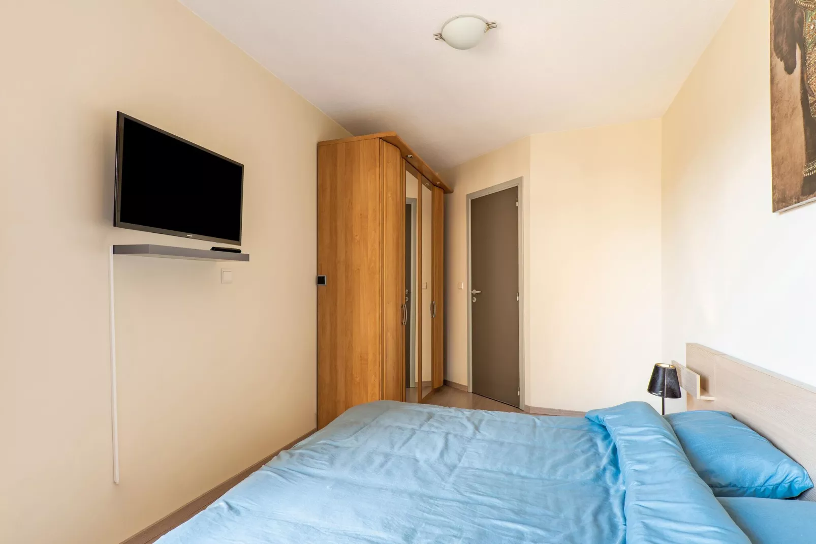 Central Place-Bedroom