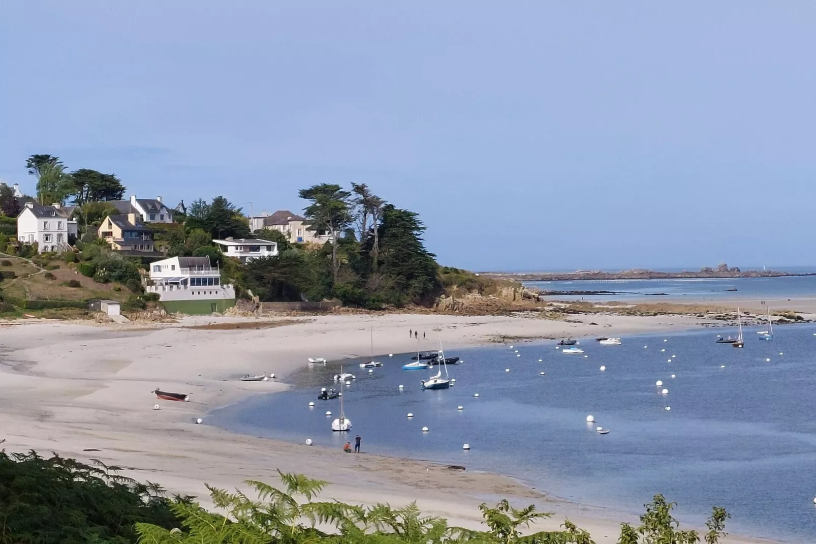 Ferienhaus St  Pabu-Zones d'été à 1 km