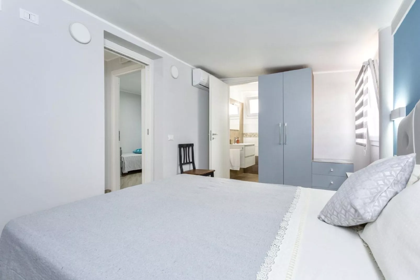 Elena Sei-Bedroom