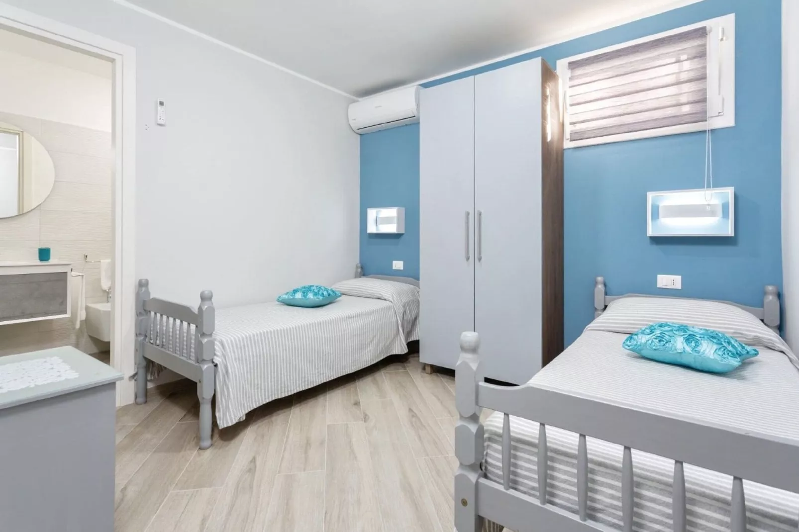 Elena Sei-Bedroom